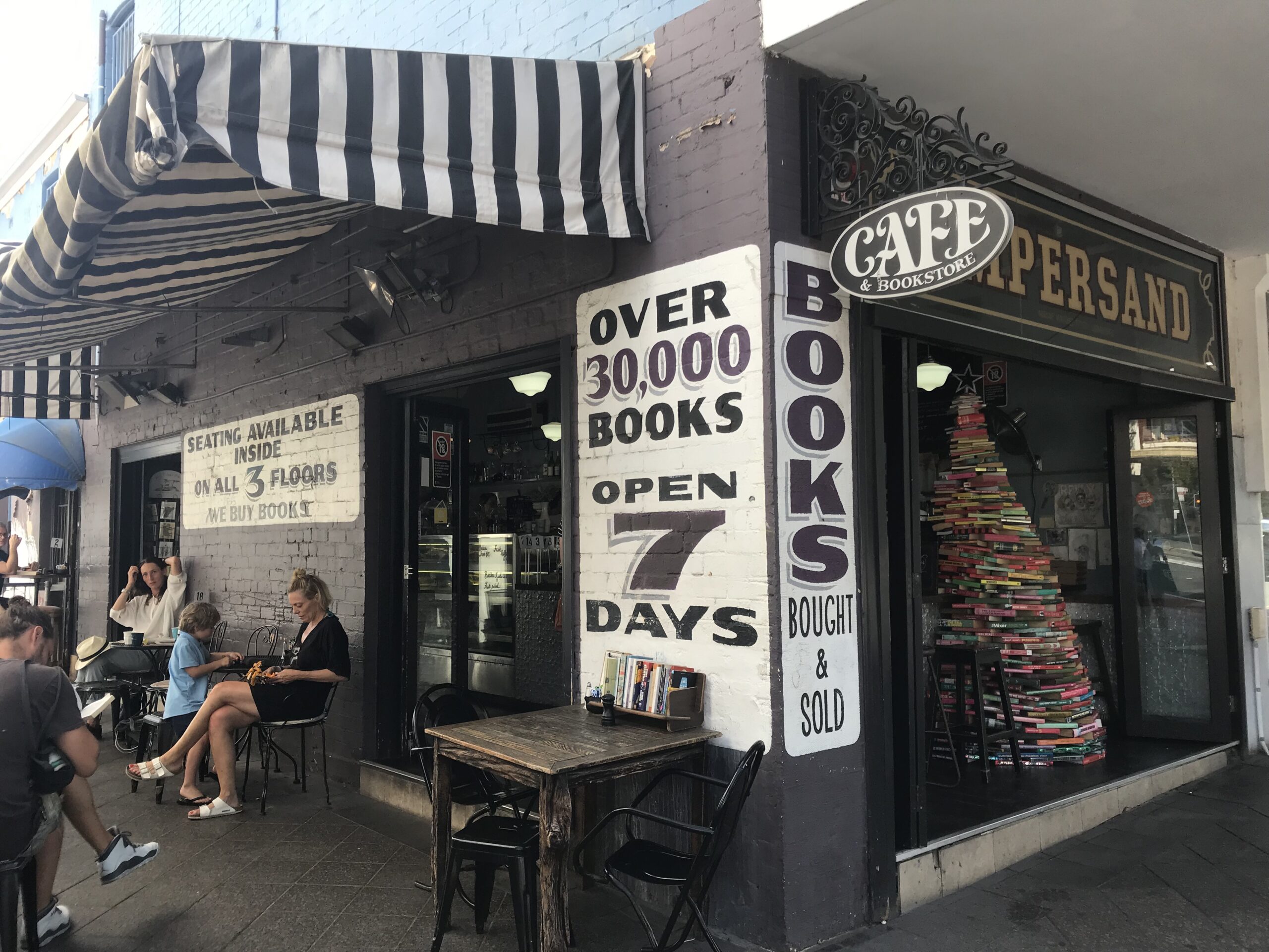 シドニーで人気のインスタ映えカフェ【Ampersand Cafe & Bookstore（アンパーサンド・カフェ＆ブックストア）】