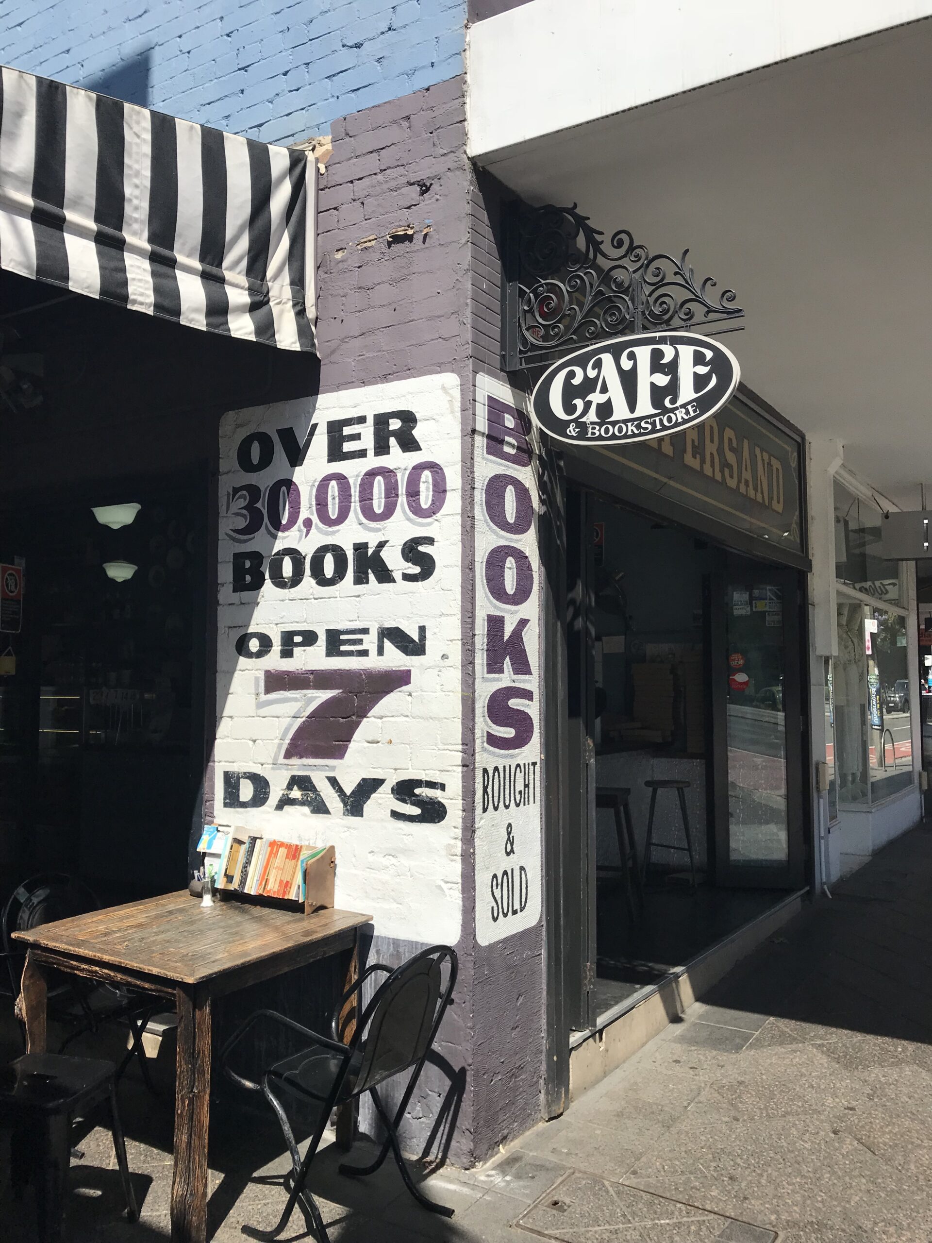 シドニーで人気のインスタ映えカフェ【Ampersand Cafe & Bookstore（アンパーサンド・カフェ＆ブックストア）】